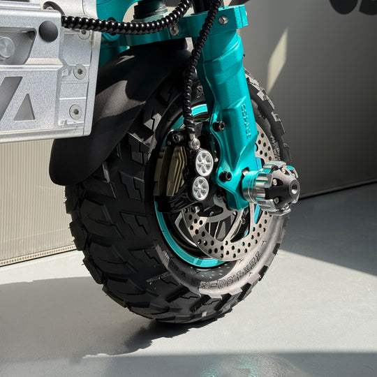 Support de montage sur poteau adapté aux scooters à double tige
